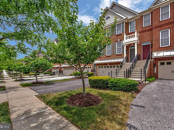 4th image of 4507 Thoroughbred Dr