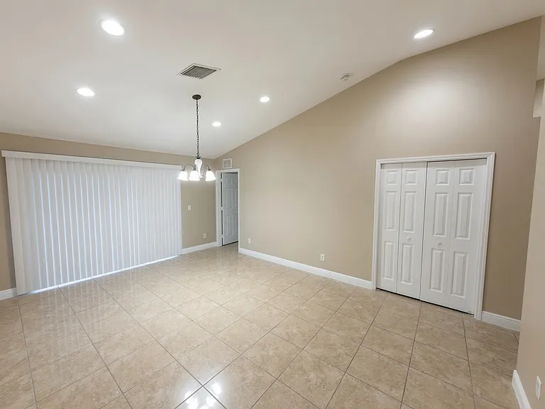 313A Melissa Ave S — Photo 9