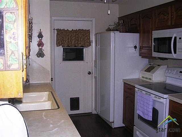 1st image of 305 Shady Ln