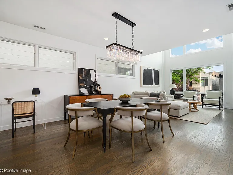 Dining area, main floor