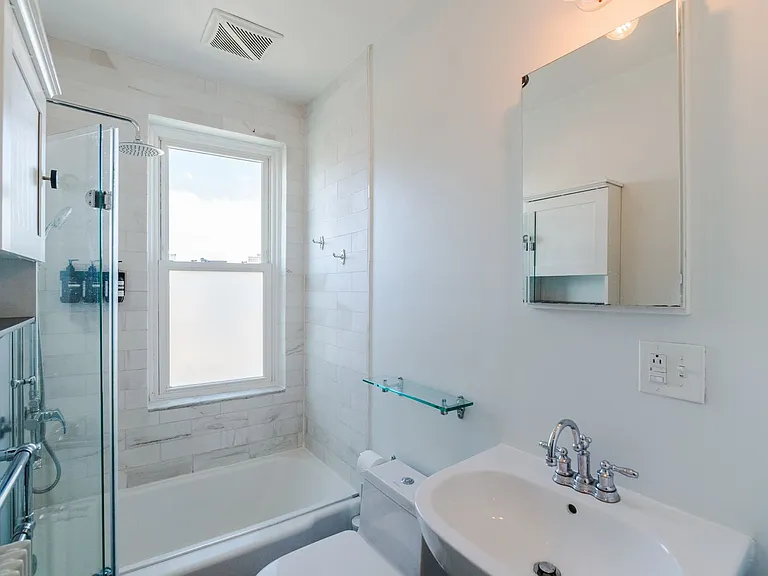 2155 E Letterly St — Photo 15