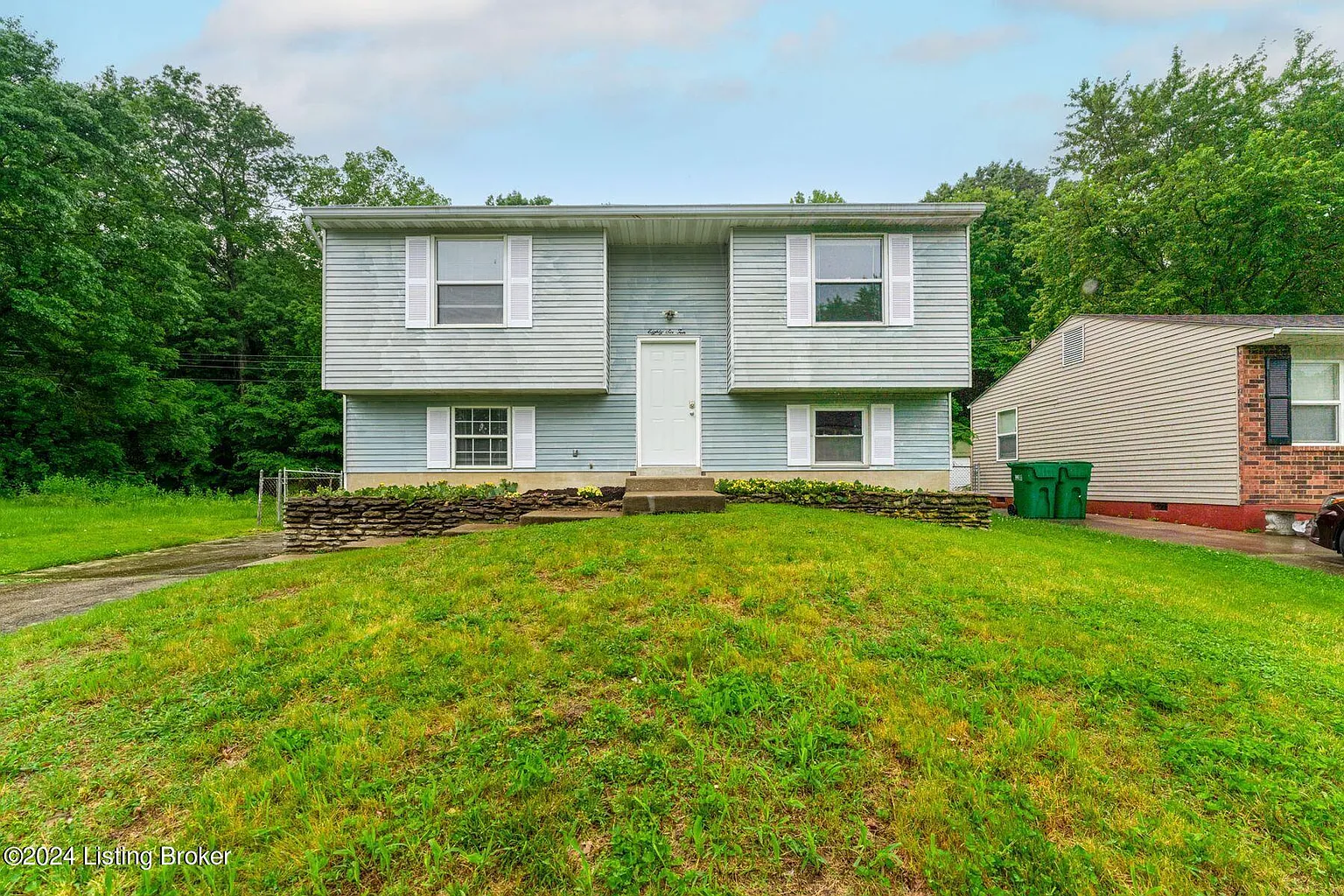 8610 Bost Ln photo 1