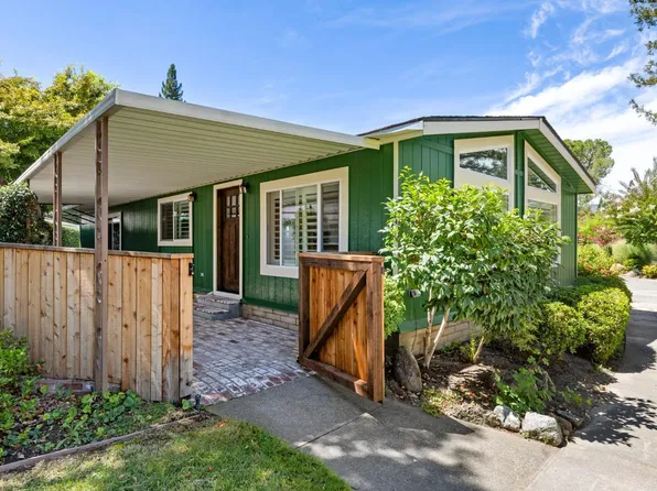 10 Los Robles Court, St. Helena, CA 94574