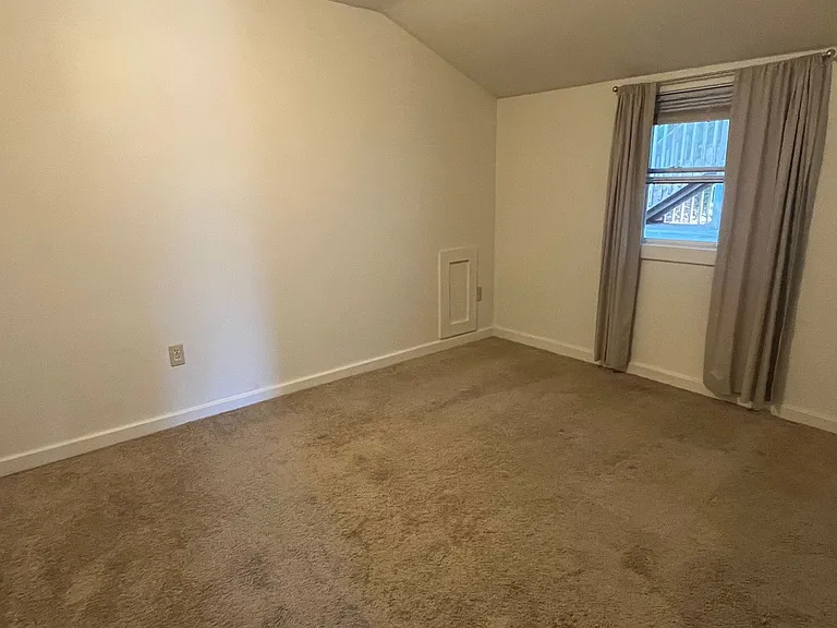 321 S Main St — Photo 9