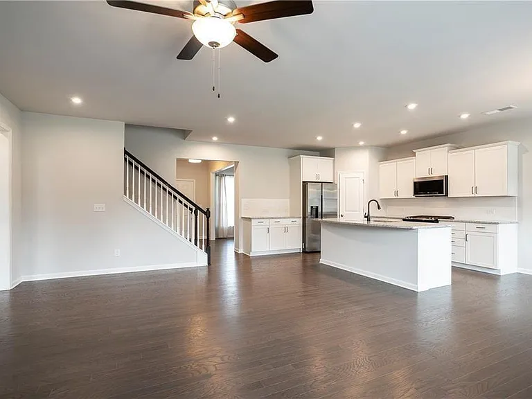 5729 Wheeler Ridge Rd — Photo 3