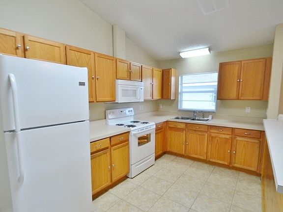 3rd image of 11729 Lynn Brook Cir