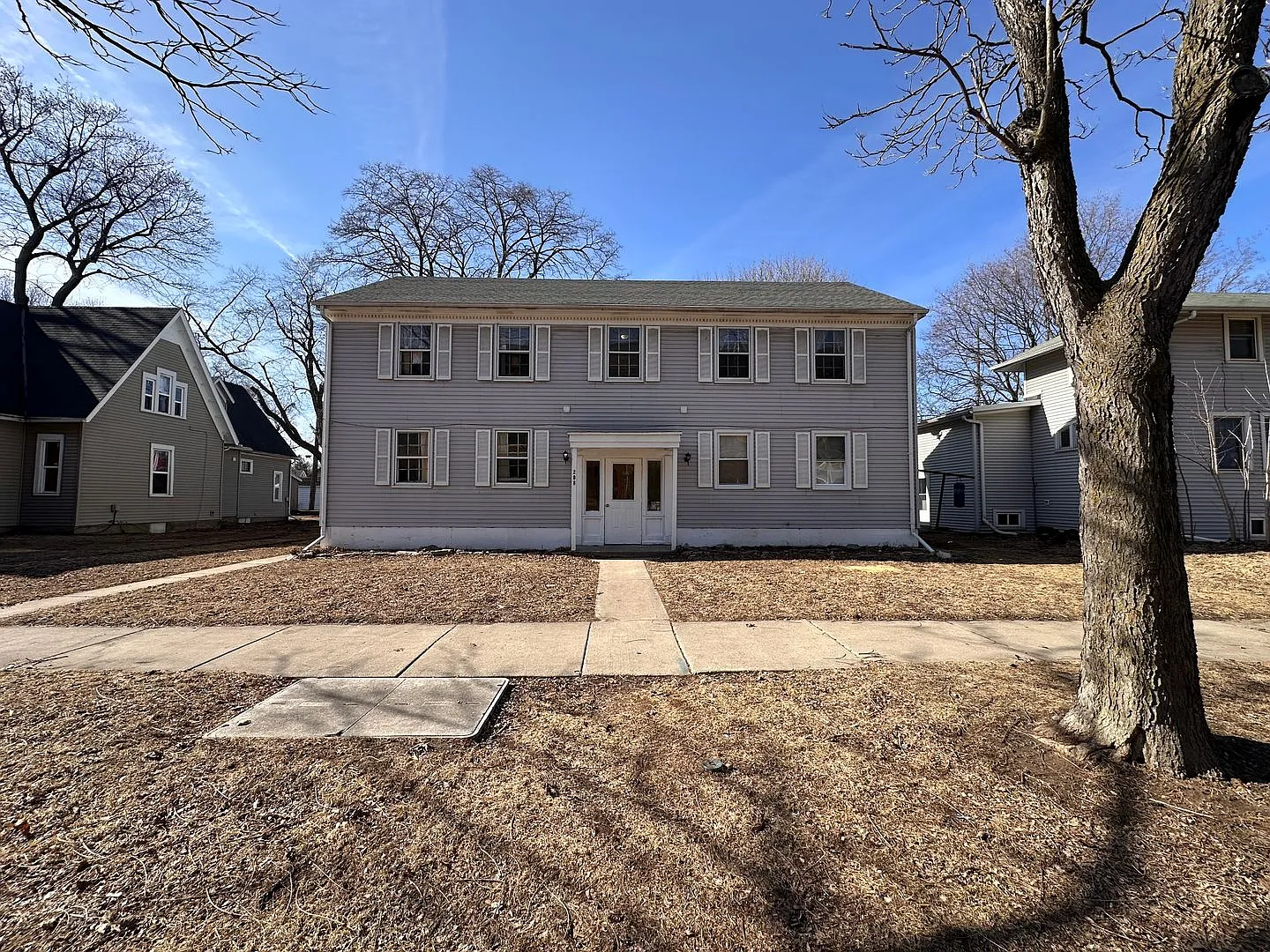 208 South Chestnut Avenue — Photo 2