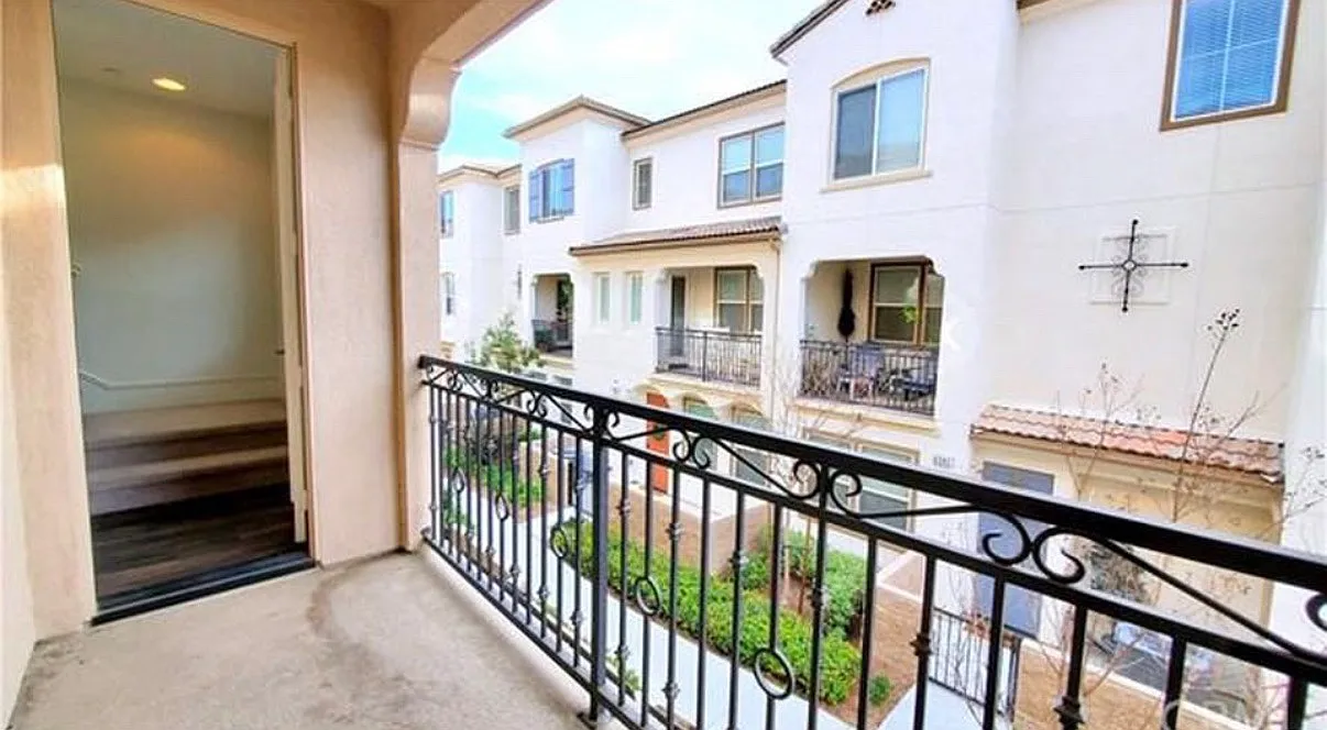 6393 Peacock Ct — Photo 3