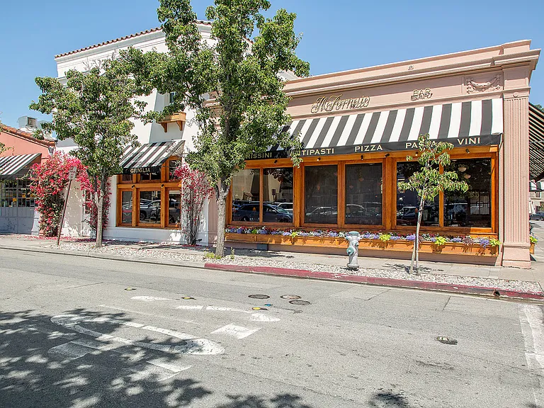 827 N Humboldt St — Photo 47