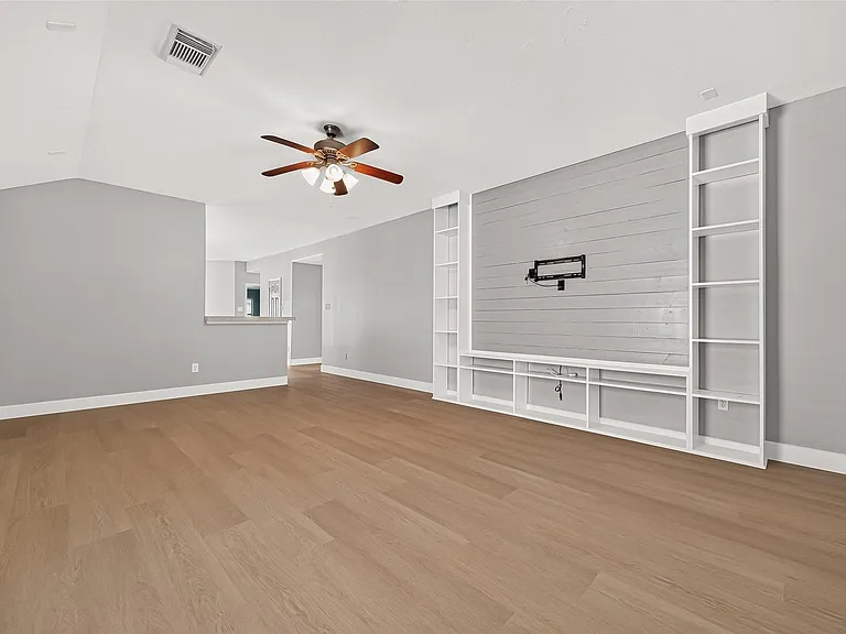 22210 Bellow Glen Dr — Photo 9