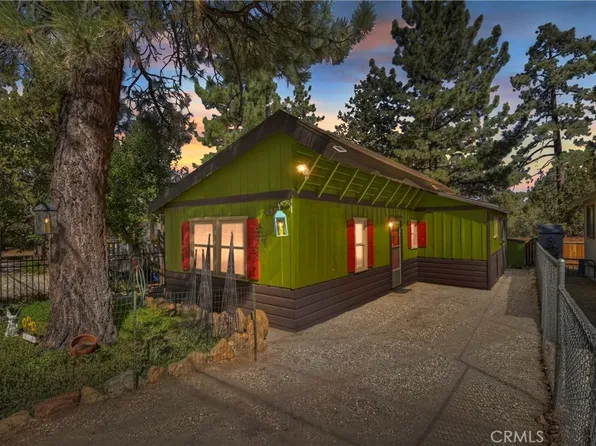 571 Pine Ln, Big Bear City, CA 92386