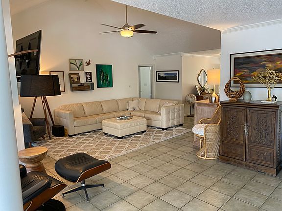 3rd image of 1113 Canavos Ct