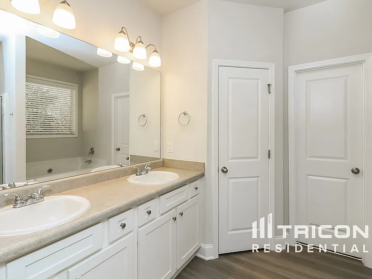 Tricon Macland Township — Photo 81