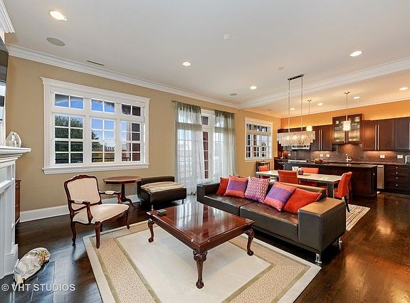 4th image of 3330 N Ashland Ave APT 2