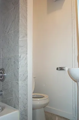 Rented by Tower Brokerage | media 50