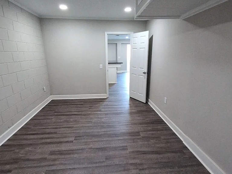626 Power St — Photo 33