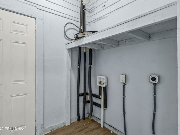 jacksonville-florida-154611322 picture