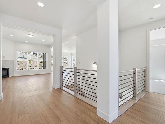 5th image of 6568 Miro Ln
