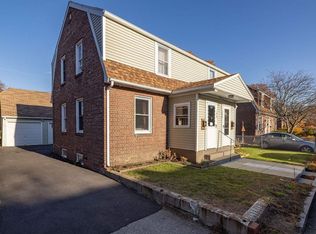 196 Concord Way, Portsmouth, NH 03801