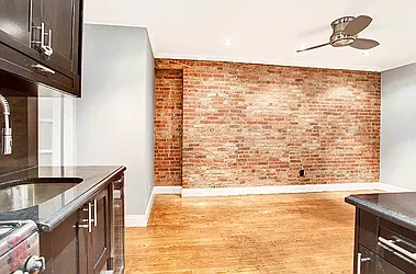 Rented by Century 21 Premier 