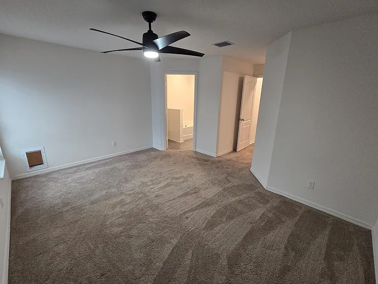 2198 SW Algiers St — Photo 44
