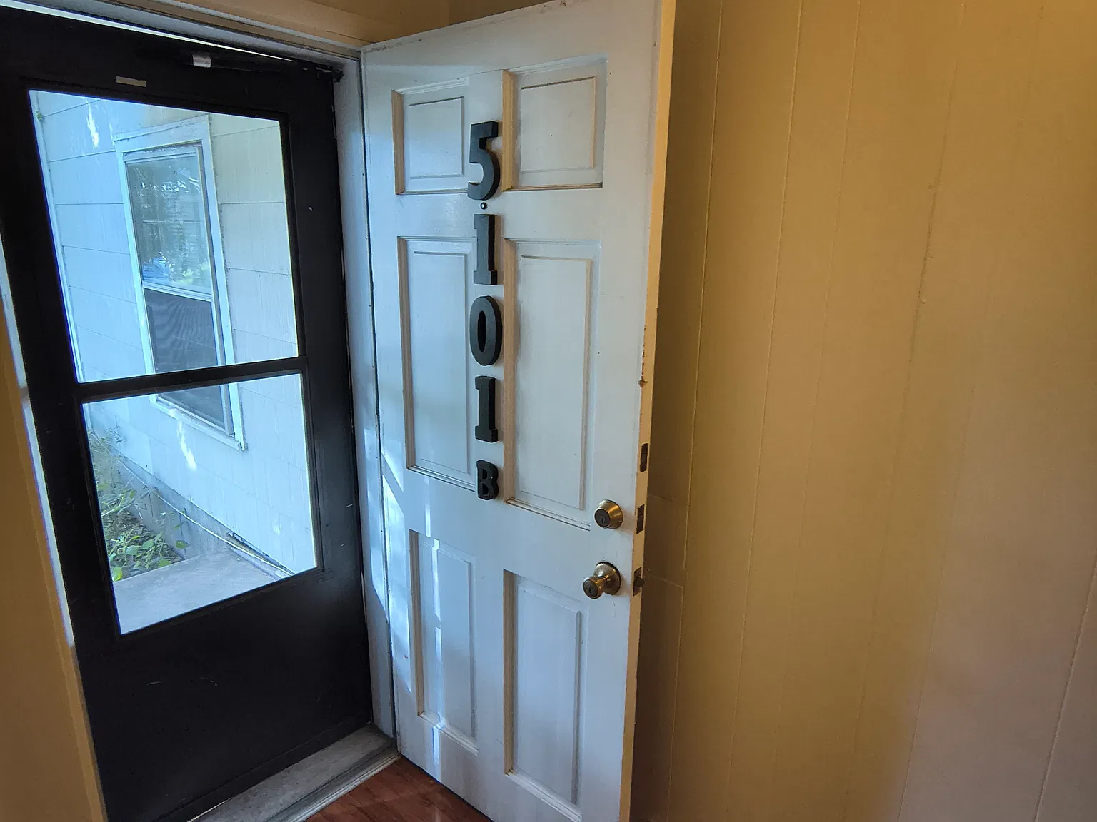 2 bed, 1200 sqft, $1,900 — Photo 3