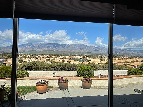 Mountains view - Great Room 