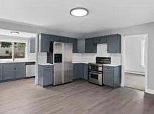 74 Pond St FLOOR 1, West Warwick, RI 02893