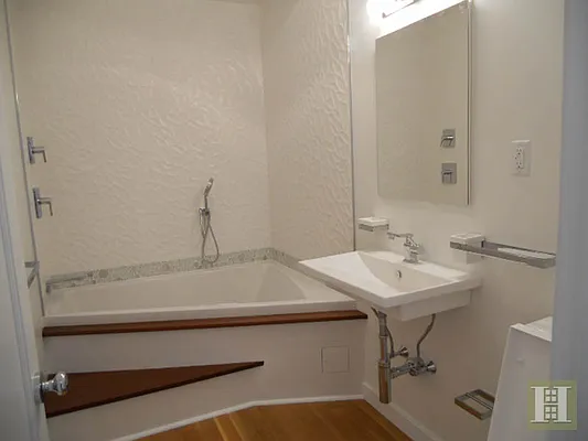 Rented by Halstead Real Estate | media 64