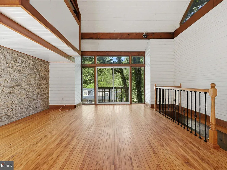 803 Mill Creek Rd — Photo 21