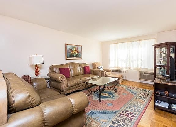 2nd image of 7 Balint Dr APT 224