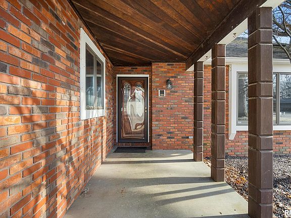 5th image of 3516 N Marbleway Dr