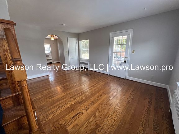 4th image of 2623-2625 Bowman St NW
