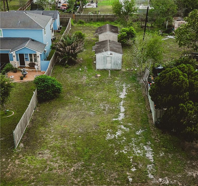 1st image of 2621 Johanna St