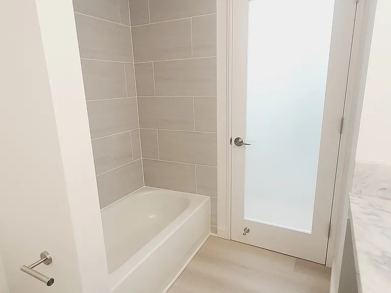 747 Amana St — Photo 13