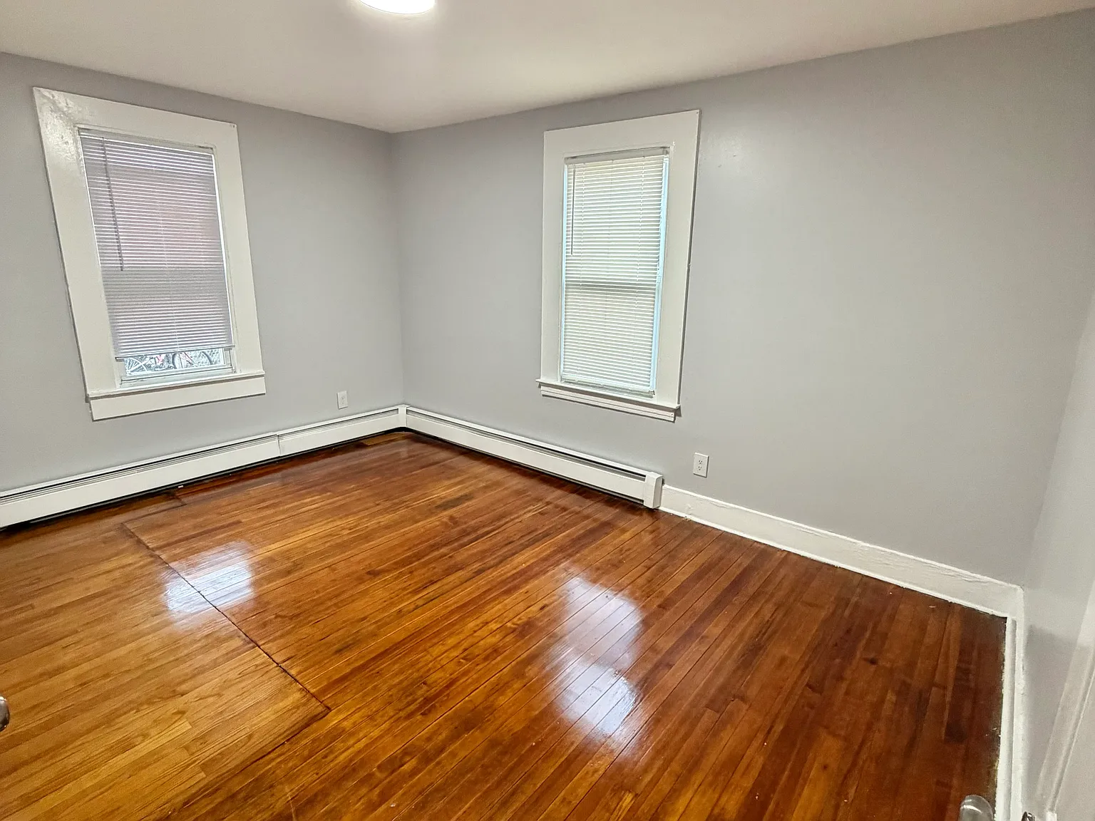3 bed, 932 sqft, $1,600 — Photo 4