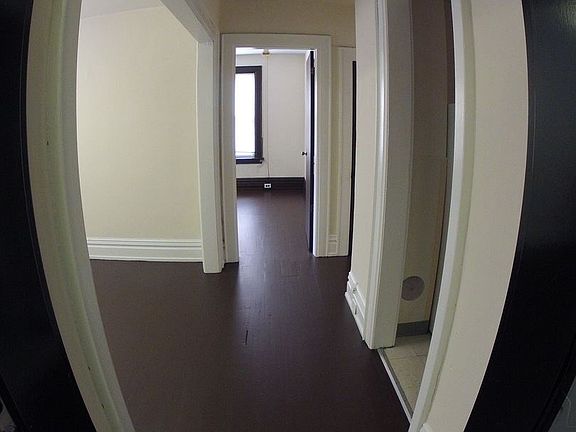 4th image of 33 S Washington Ave APT F