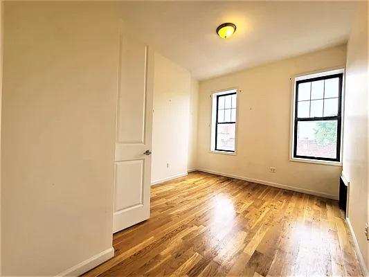 Rented by Oxford Property Group | media 17