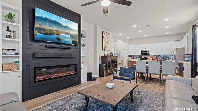 4 bed, 2.5 bath, 2360 sqft, $2,950 — Photo 1