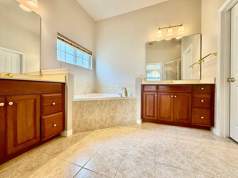 7384 SW 35th Ln — Photo 18