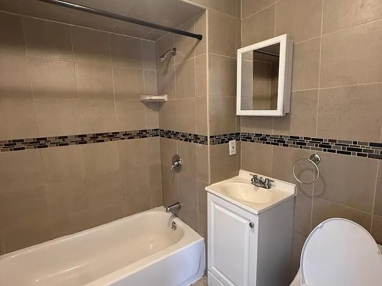 117 Grove St #2 — Photo 18