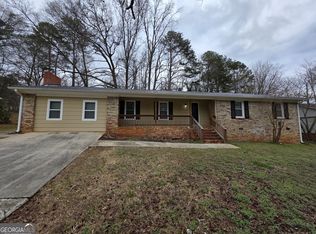 724 Country Club Dr, Monroe, GA 30655