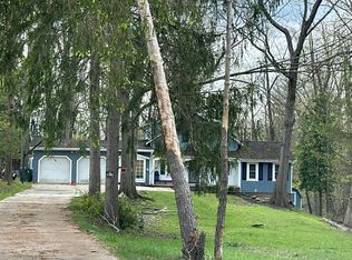 999 Archer Rd, Bedford, OH 44146