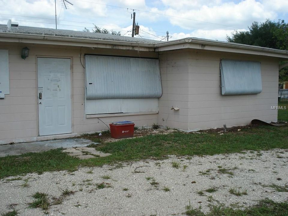 1st image of 350 E Wentworth Cir