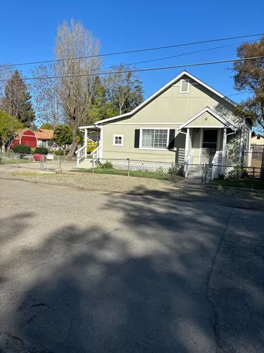 257 Aylor Ave Photo 1