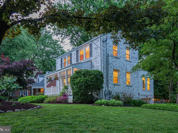 9301 Mintwood St, Silver Spring, MD 20901