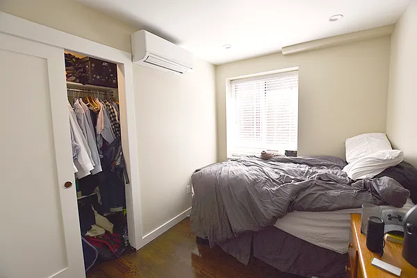 Rented by REAL New York | media 16