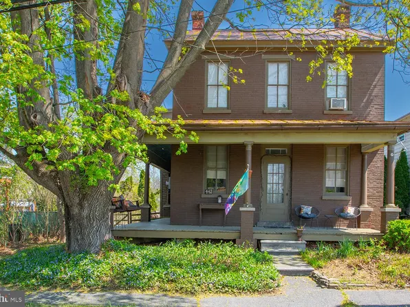 443 Main St, Hamburg, PA 19526