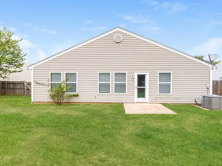 5536 Bush Creek Way — Photo 23