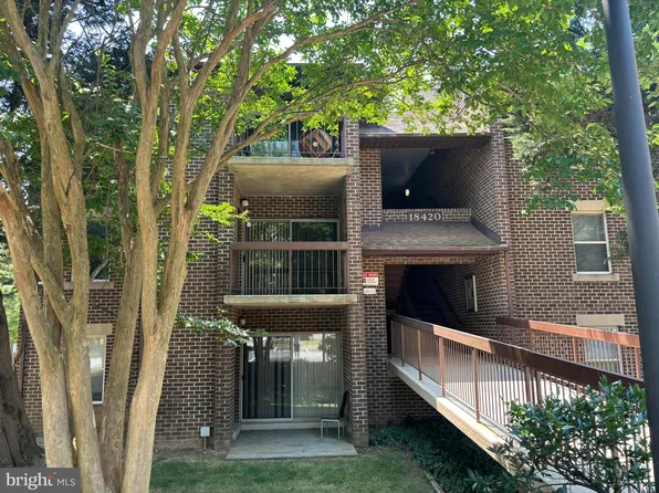 18420 Guildberry Dr APT 201, Gaithersburg, MD 20879